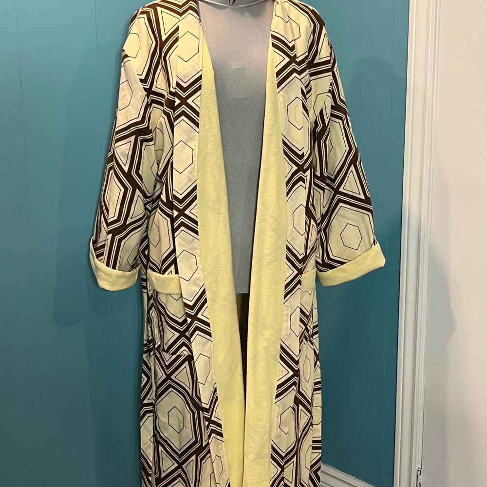 Upcycled - Geometric Patterned Robe - Picture 4 of 5